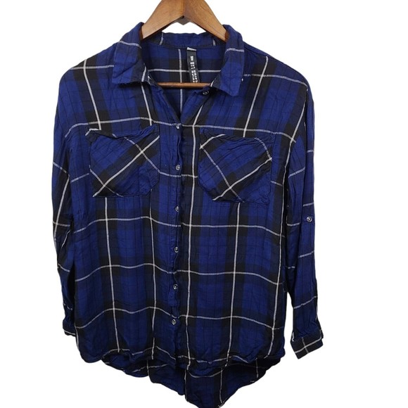 Lord & Taylor Blue Black Plaid Long Sleeve Button Front Shirt Small - Picture 1 of 5